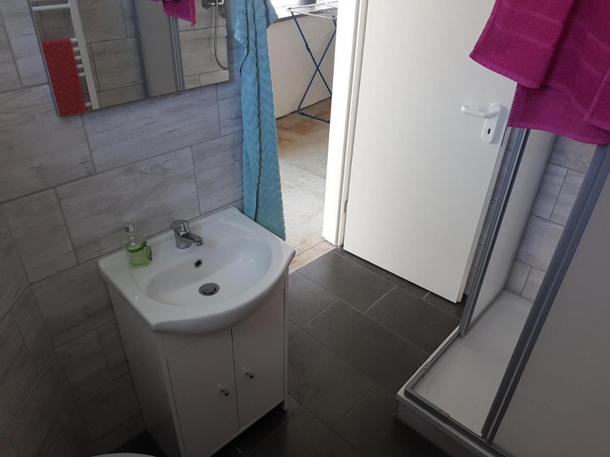 Einraum-Ferienwohnung 46M2 Eisenhuettenstadt-Diehlo Eksteriør billede